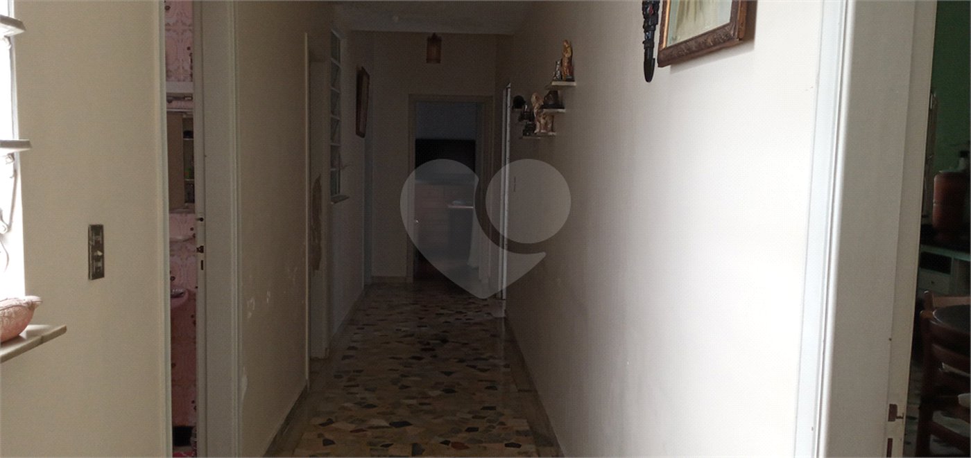 Casa com 315 m² tendo 4 dorm no Jardim da Glória.