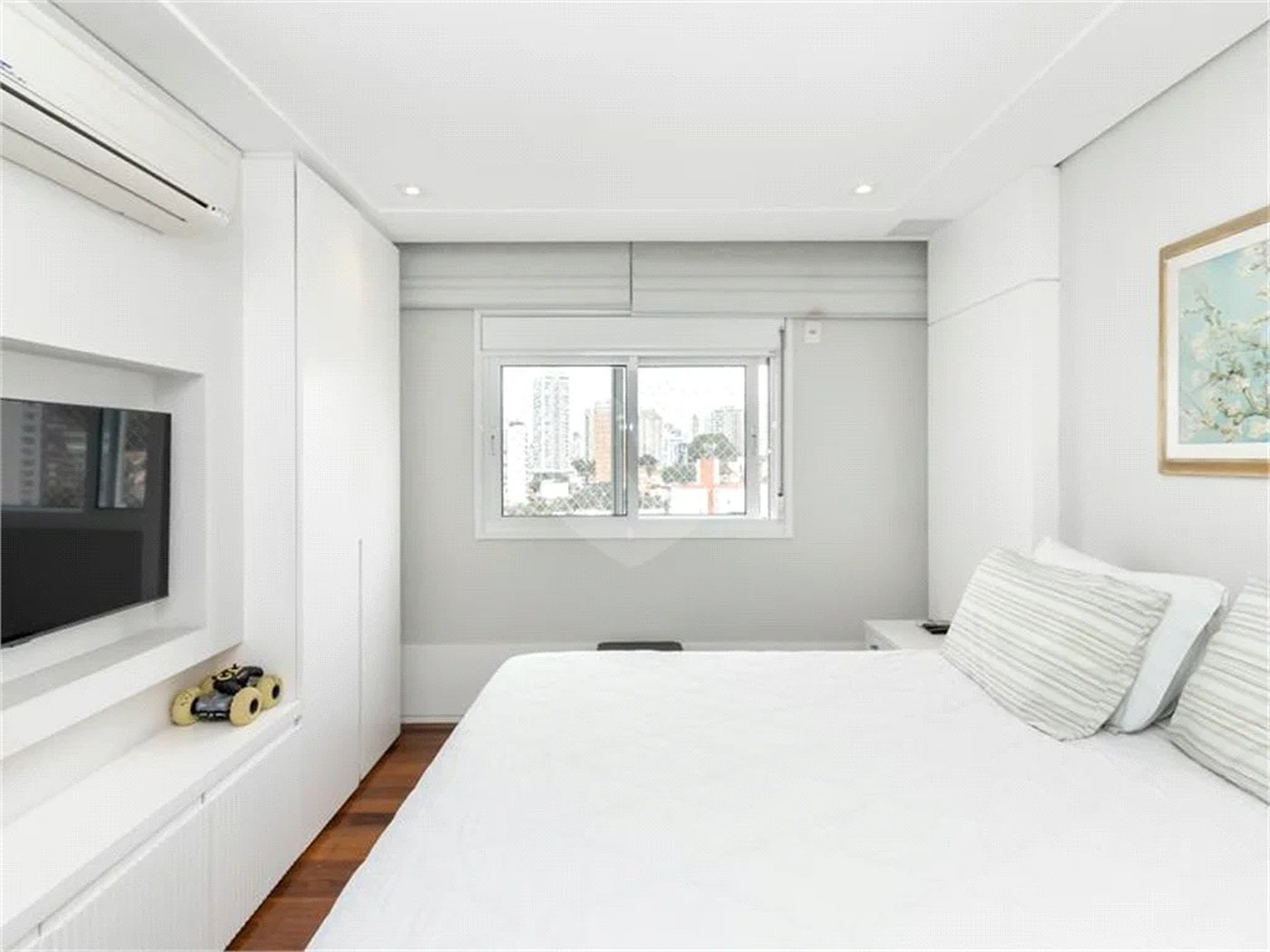 Apartamento à venda com 3 suítes em Vila Mariana, São Paulo, SP