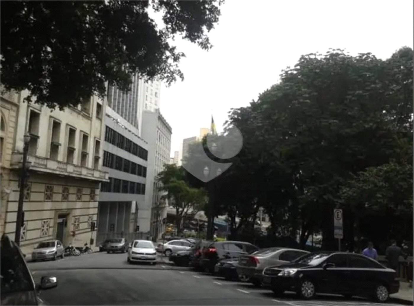 Studio / Kitnet No Centro em Frente ao Metrô