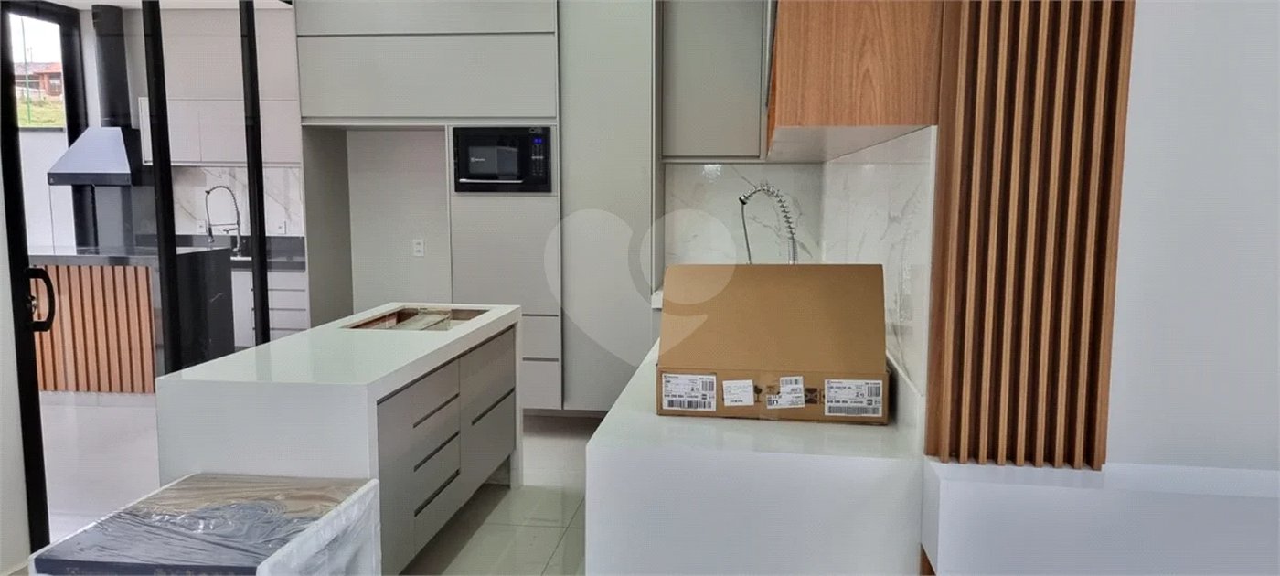 Indaiatuba - Sp - Condomínio London Park - Sol da manhã - 300 m² de terreno | 192 m² de área construída - R$ 1.990.000,00 - 03 suites - Uma residência cuidadosamente planejada para quem valoriza conforto, qualidade, tecnologia e ambientes funcionais, com acabamentos de primeira e uma arquitetur