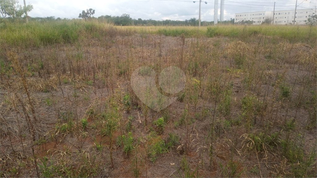 Lote no Jardim do Bosque, aceita financiamento ou aquisição de terreno e construção .