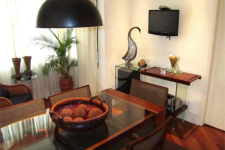 Cobertura Duplex com 126,metros quadrados próximo ao Shopping Pátio Paulista.