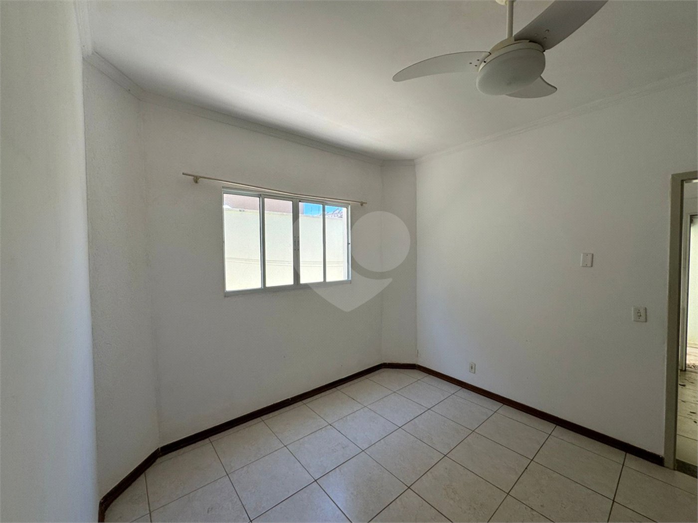 Casa á venda, com 3 dormitórios, no bairro Planalto paraíso em São Carlos.