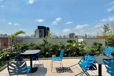 Studio novo e mobiliado para locação 26m² em Pinheiros – próximo ao metrô Faria Lima!