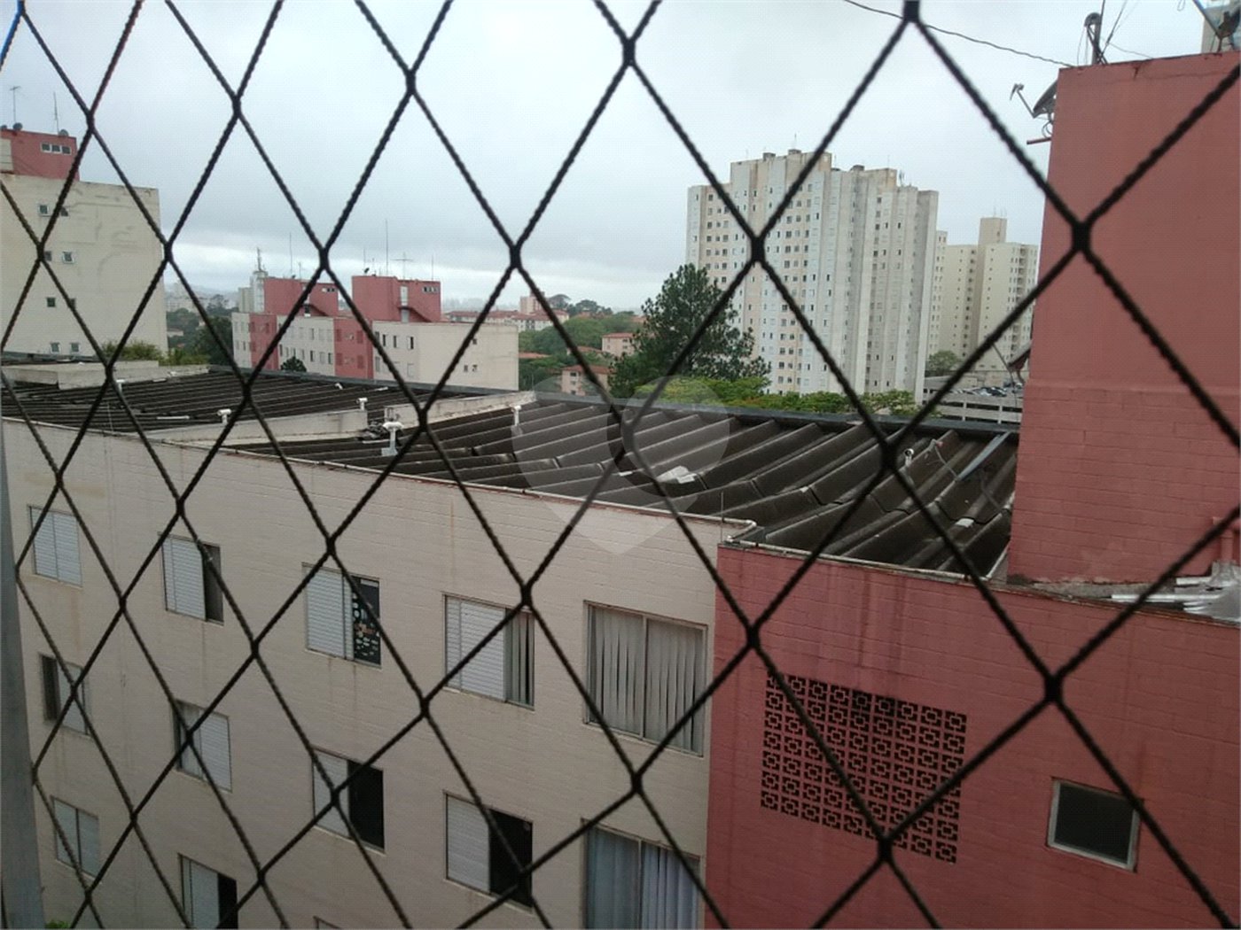 Apartamento com 2 dormitórios e 1 vaga no Tremembé