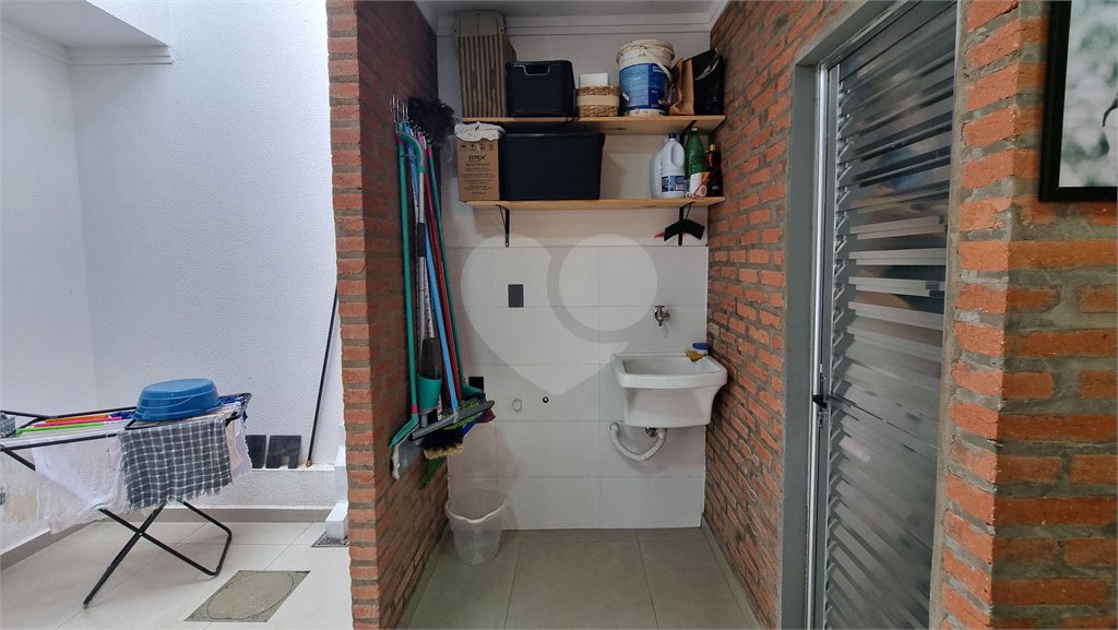Casa no Condomínio Flamboyant II a venda .