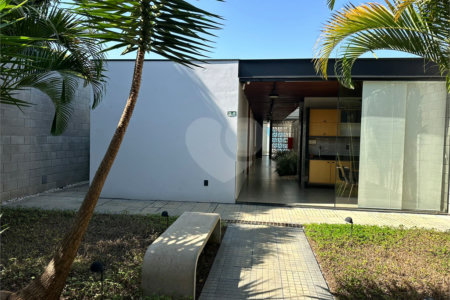 Salas Comerciais Modernas na Vila Prado – Excelente Localização!