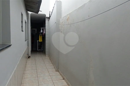 Edícula em ótima localização, perto do elevado do Parque Ecologico