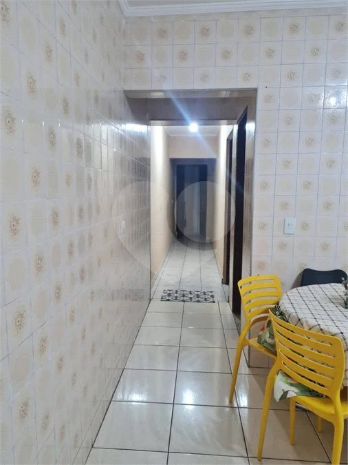 Casa com 183m², 3 dormitórios, 2 vagas, à venda em Santo André