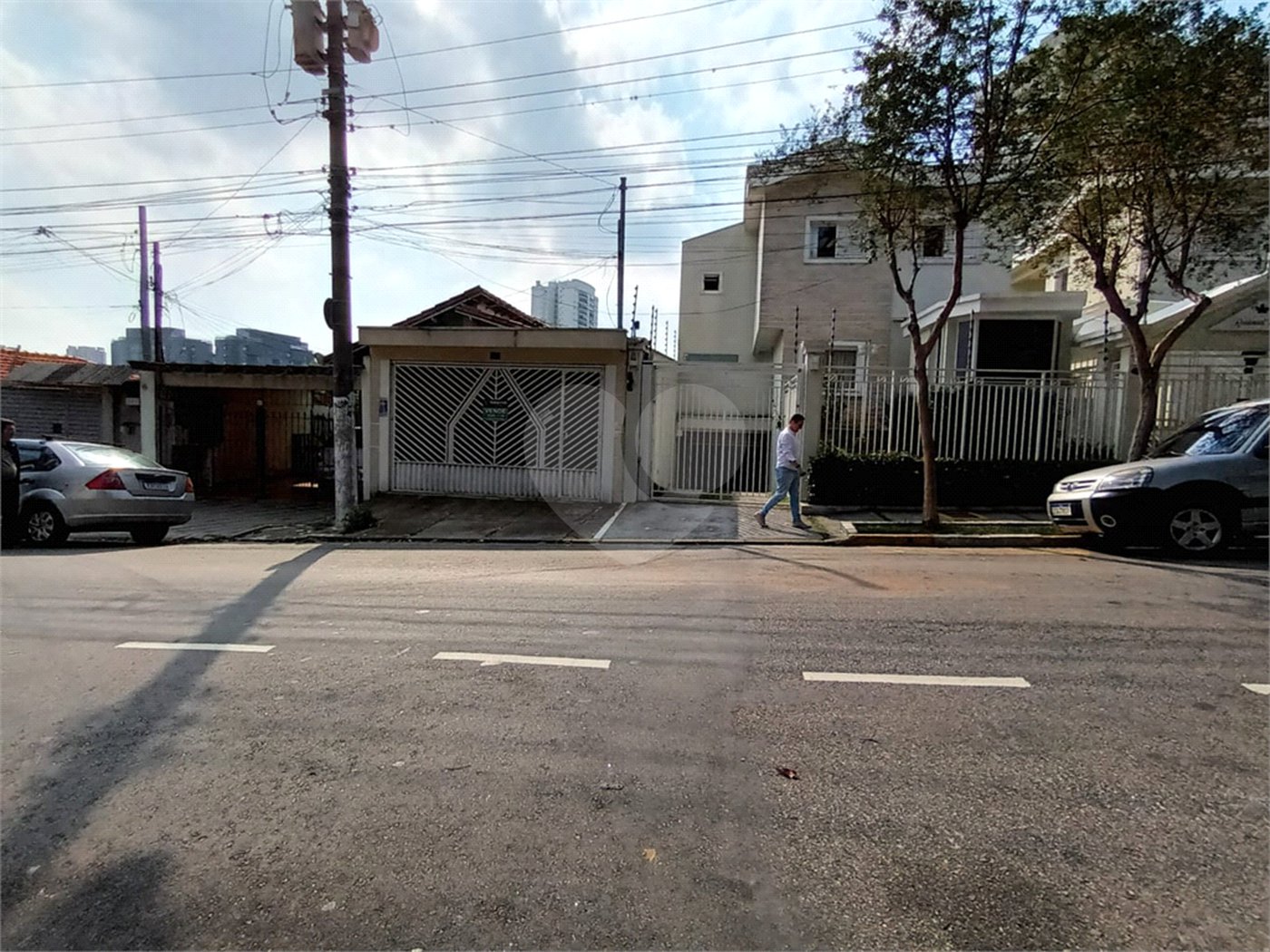 Casa térrea com duas edículas para venda - Saúde, SP.