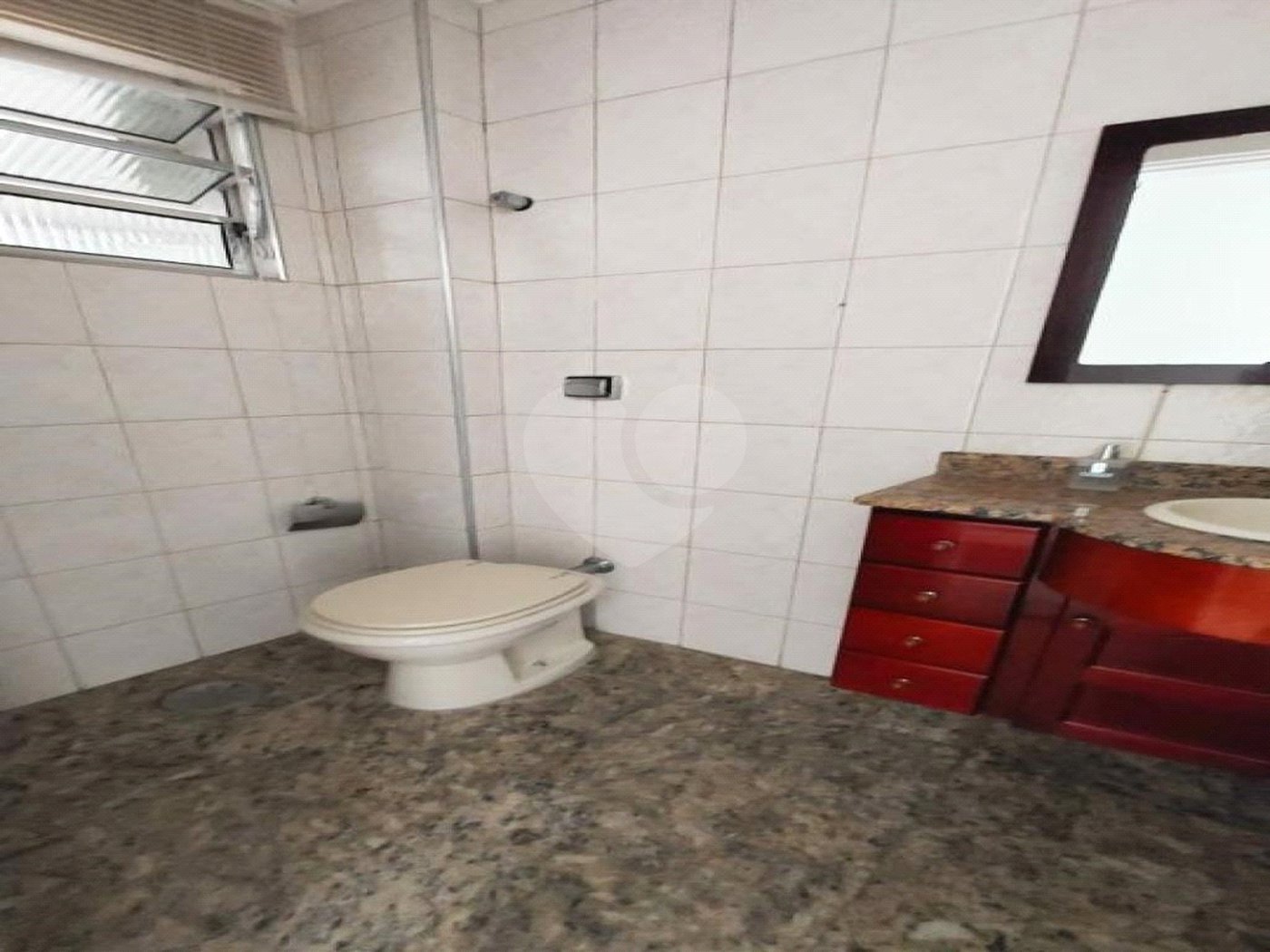 Apartamento de 03 dormitórios. Agende uma visita.