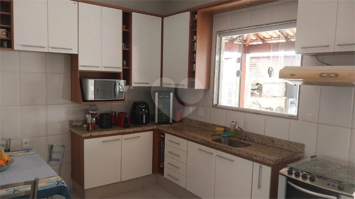 CONDOMÍNIO VALE DAS PALMEIRAS - CASA 3 QTOS + SUITE + PISCINA + GARAGEM 4 CARROS + ENERGIA SOLAR