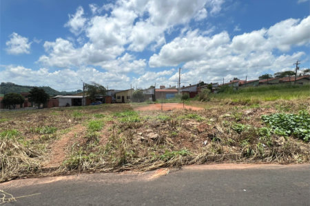 Terreno à Venda - Descalvado/SP