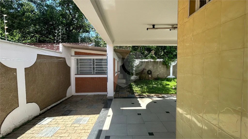 Venda Casa com 4 Dormitórios no Parque Santa Cecília