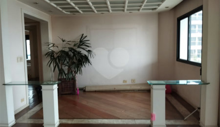 Apartamento à venda com 3 quartos, sendo 1 suíte, em Vila Regente Feijó, São Paulo, SP