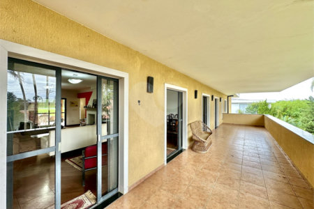 Casa á venda – Granja Viana