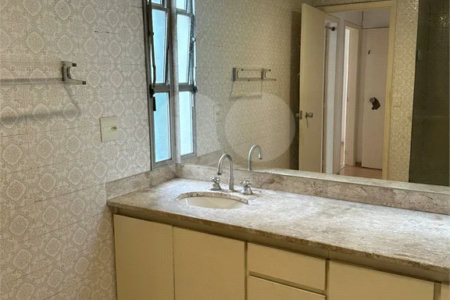 Amplo e Clássico: Apartamento de 90 m² em Higienópolis!