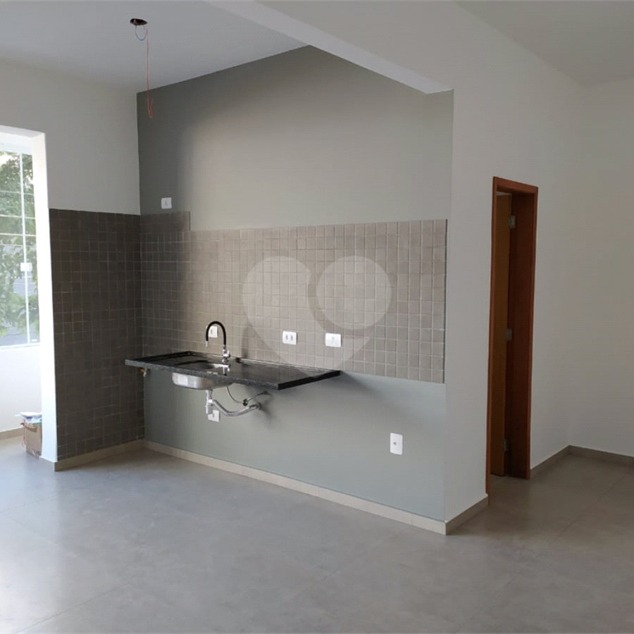 Apartamento totalmente reformado, nunca habitado, tipo loft para venda no Bom Retiro