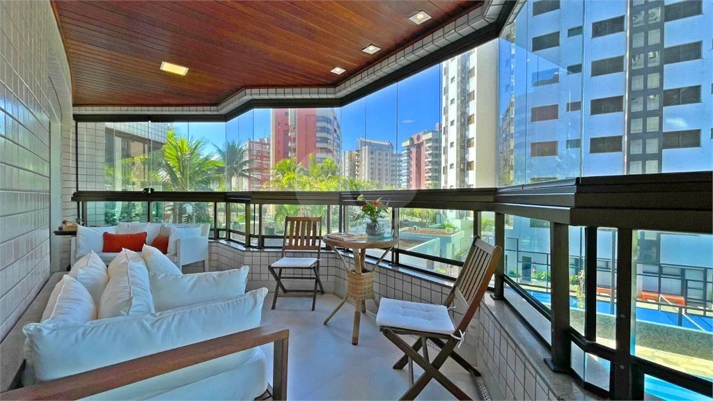 Apartamento à venda com 3 quartos, sendo 2 suítes, em Riviera de São Lourenço, Bertioga, SP
