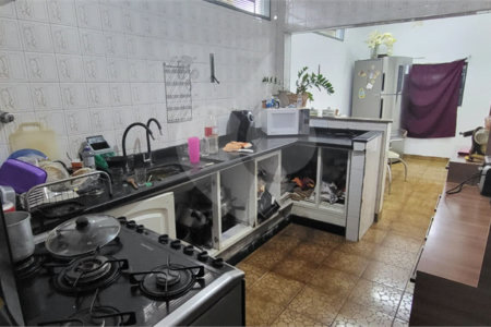 Casa a venda na rua Coronel Leopoldo Prado