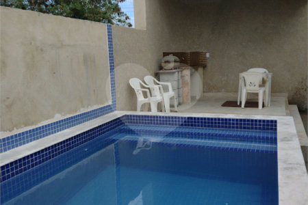 Casa à Venda com 3 Quartos, Piscina e Área Gourmet em São José, Búzios!