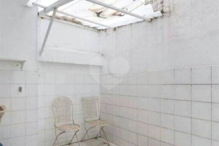 Apartamento térreo com 2 quartos a venda no Planalto Paulista.