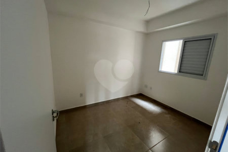 Apartamento com suíte na Vila Prado
