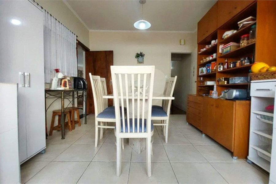 Casa à venda com 3 quartos, sendo 1 suíte,  em Vila Paulista, São Paulo, SP