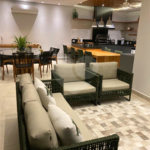Chácara no Condomínio Vale das Laranjeiras em Indaiatuba SP - Venda - R$ 3,600.000,00 - Locaçao - R$ 30.000,00 mais encargos - Linda, espaçosa, aconchegante, acabamento de alto padrão em rua tranquila e arborizada, em um dos Condomínios mais valorizados de Indaiatuba. Com fácil acesso as principa