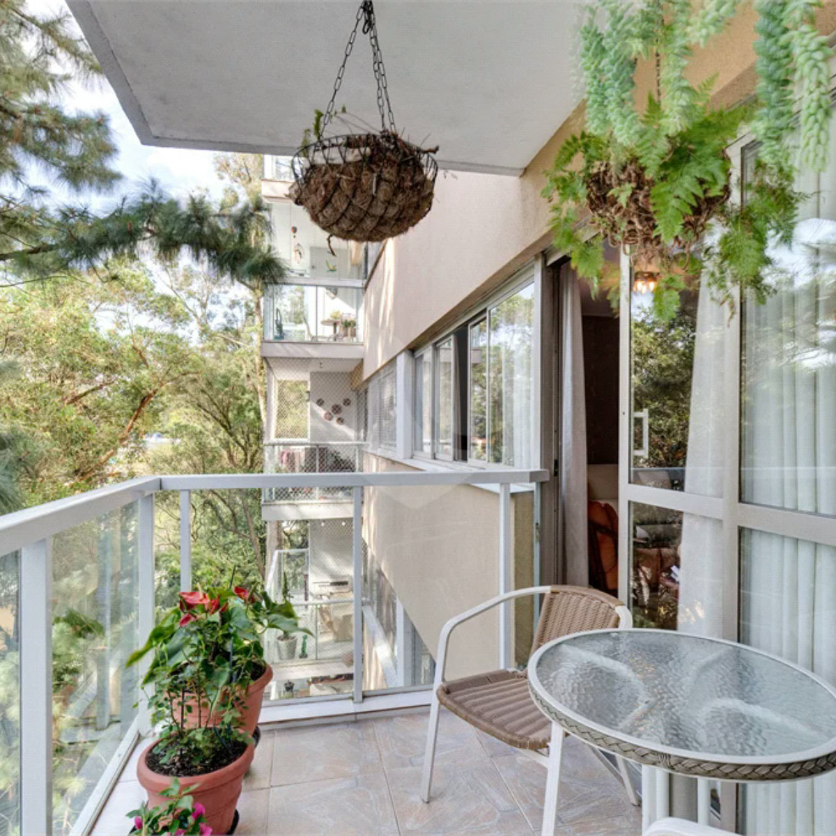 Apartamento à venda com 4 quartos, sendo 1 suíte, em Jardim Marajoara, São Paulo, SP