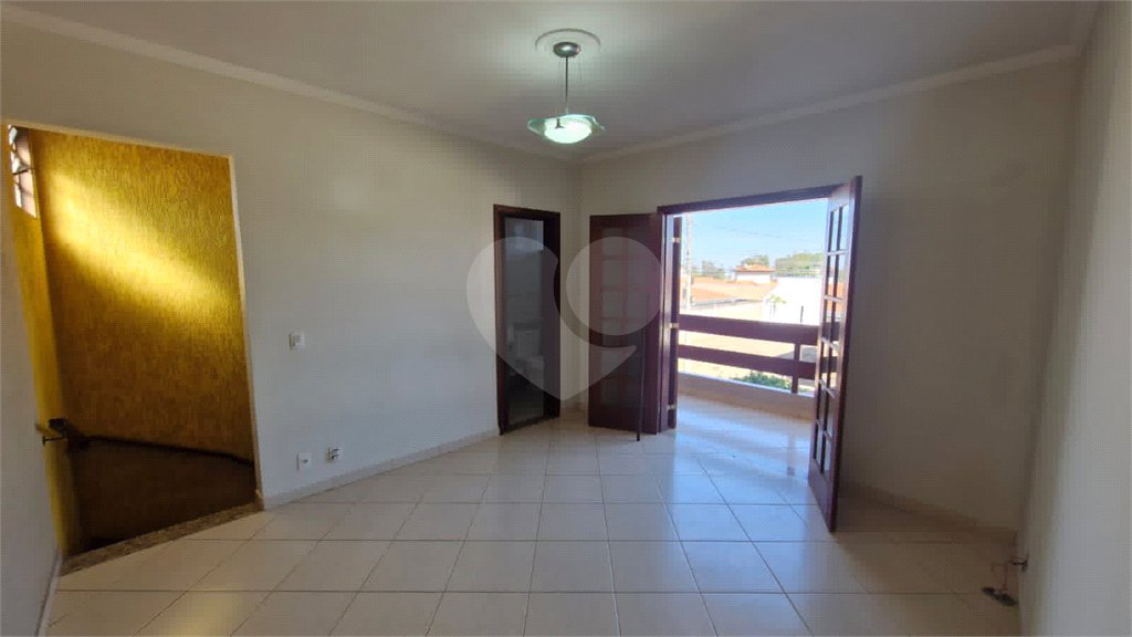 Casa/Sobrado a venda no Timburis em São Carlos