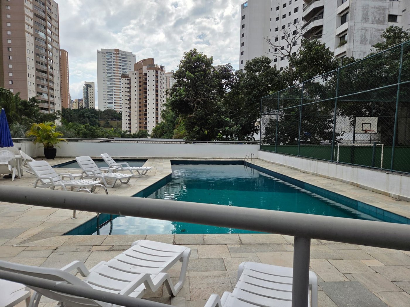 Apartamento à venda com 3 quartos, sendo 1 suíte, em Vila Andrade, São Paulo - SP