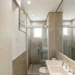 Apartamento de 306m² na melhor região de Moema, 3 suítes, 5 vagas, varanda gourmet, depósito, fora de rota