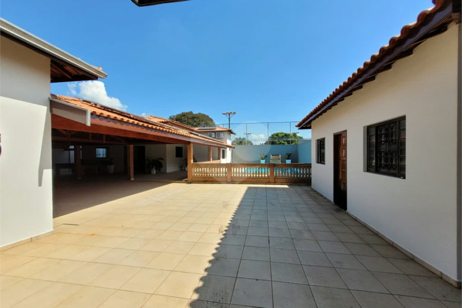 Bela casa à venda no Bairro Convívio Santa Tereza em Piracicaba - SP.