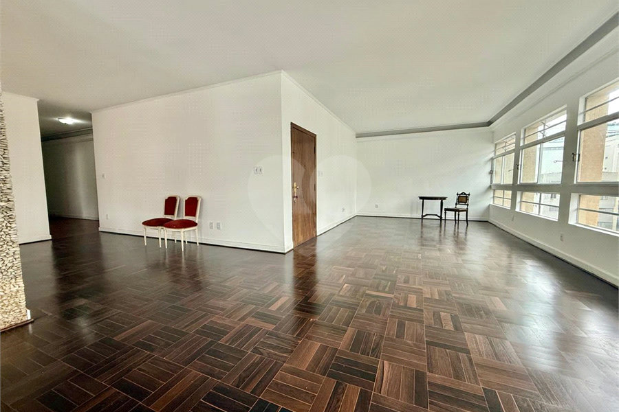 Amplo Apartamento no Paraíso!