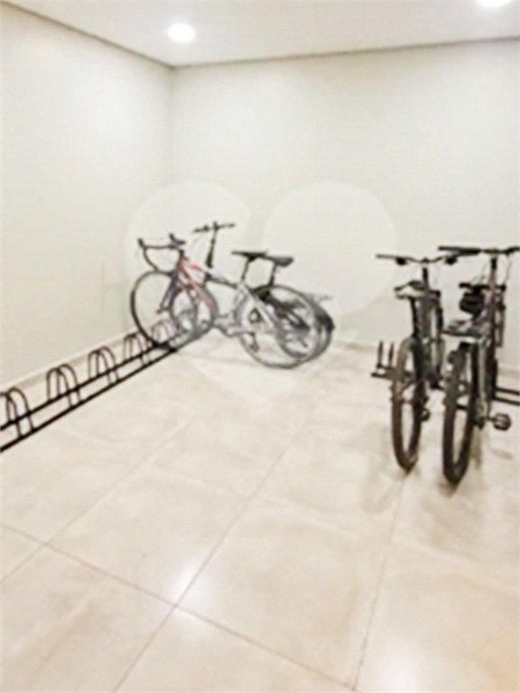 Apartamento a venda em Mirandopolis com 1 quarto, banheiro e cozinha, sem garagem