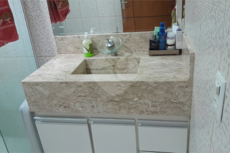 Chácara em Área Rural de Piracaia, com casa principal + 4 kitnets alugadas, excelente localização
