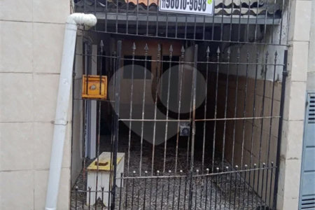 Casa com 180m², 3 quartos, 2 garagens, à venda em Guaianazes