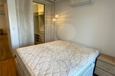 Apartamento Anália Franco 3 dorms. - 97m² - Aceita e estuda Permuta.