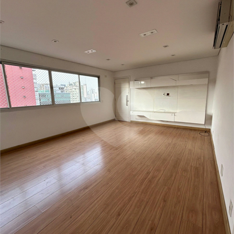 Apartamento de 110m² à venda no bairro Santa Cecília - Agende já a sua visita!