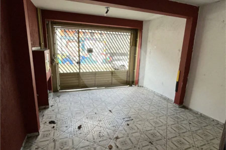 Casa com 125m², 2 dormitórios, 1 vaga, à venda na Vila Harmonia em Guarulhos.