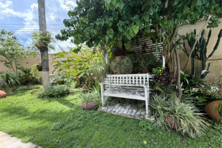 Casa Térrea de Alto Padrão à Venda no Bolsão de Interlagos