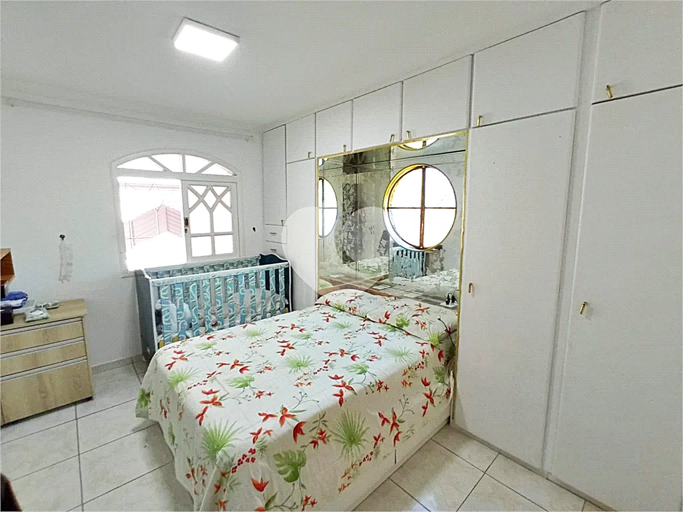 Casa Santa Teresinha | 4 Suítes | 280m² | 3 Vagas | Excelente Localização