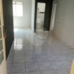 Apartamento no Condomínio Residencial Jardim das Torres.