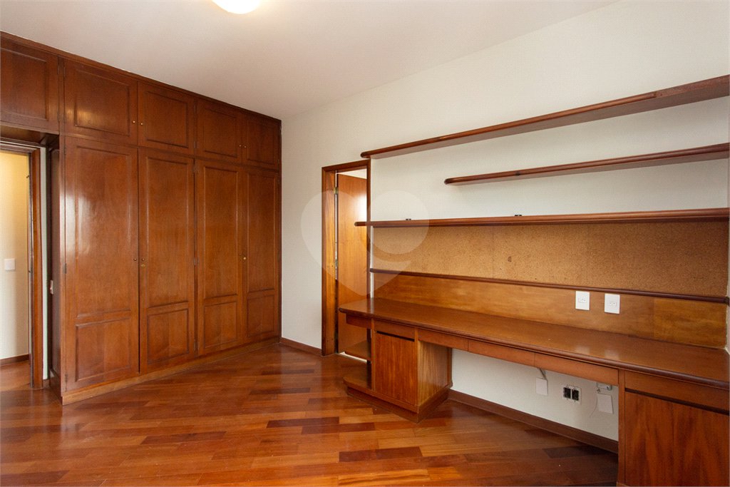 Apartamento a Venda na Chácara Santo Antônio, 163 m², 3 suítes, 2 vagas,, lazer e próximo ao parque