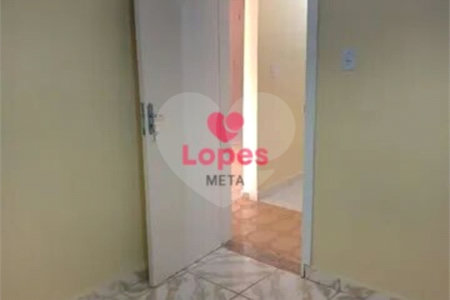 CASA A VENDA NO BAIRRO JARDIM JARÁGUA, 5 DORMITORIOS, 3 BANHEIROS, 3 VAGAS, 198m², TAUBATÉ/SP.