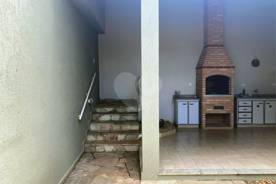 Belíssima casa no bairro Vila Rezende