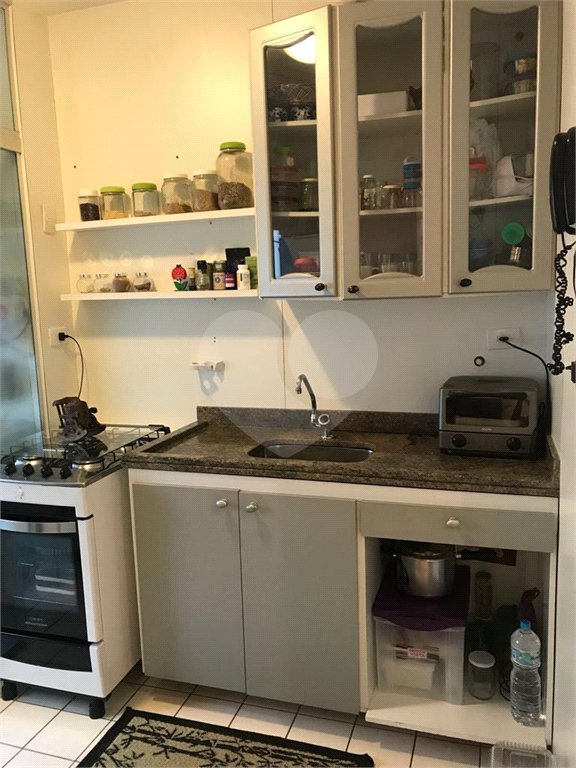 Apartamento de 2 quartos à venda na Aclimação