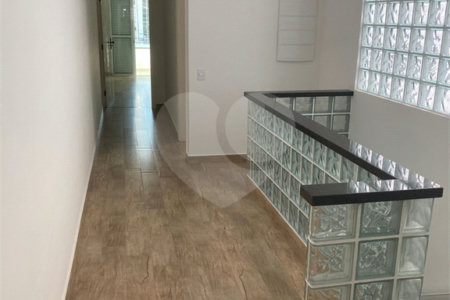 Sobrado à venda com 4 quartos, sendo 1 suíte, em Ipiranga, São Paulo, SP