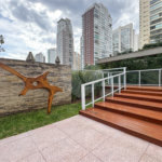 Apartamento de Alto Padrão no Campo Belo para venda com porteira fechada, com 4 dormitórios suítes e 4 vagas com lazer de club.